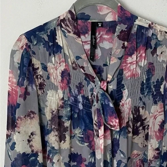 Bellatrix Women's Blouse Size Medium Top Long Sleeves Floral Bow Semi-Sheer - Picture 3 of 6